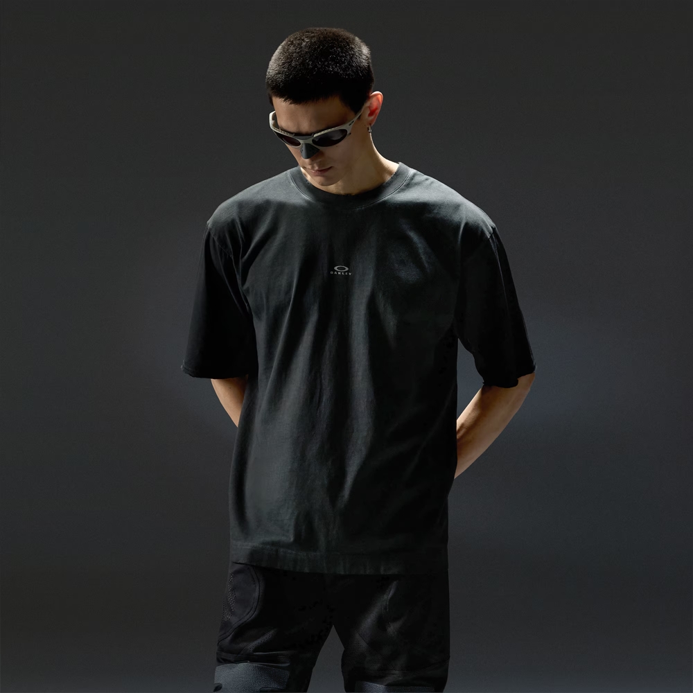 Oakley Latitude Veil Tee Pitch Black FOA408545-021