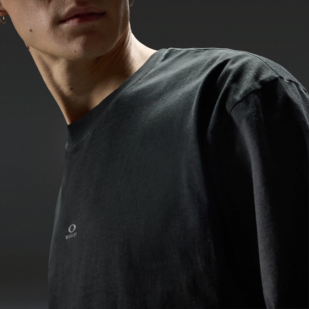 Oakley Latitude Veil Tee Pitch Black FOA408545-021