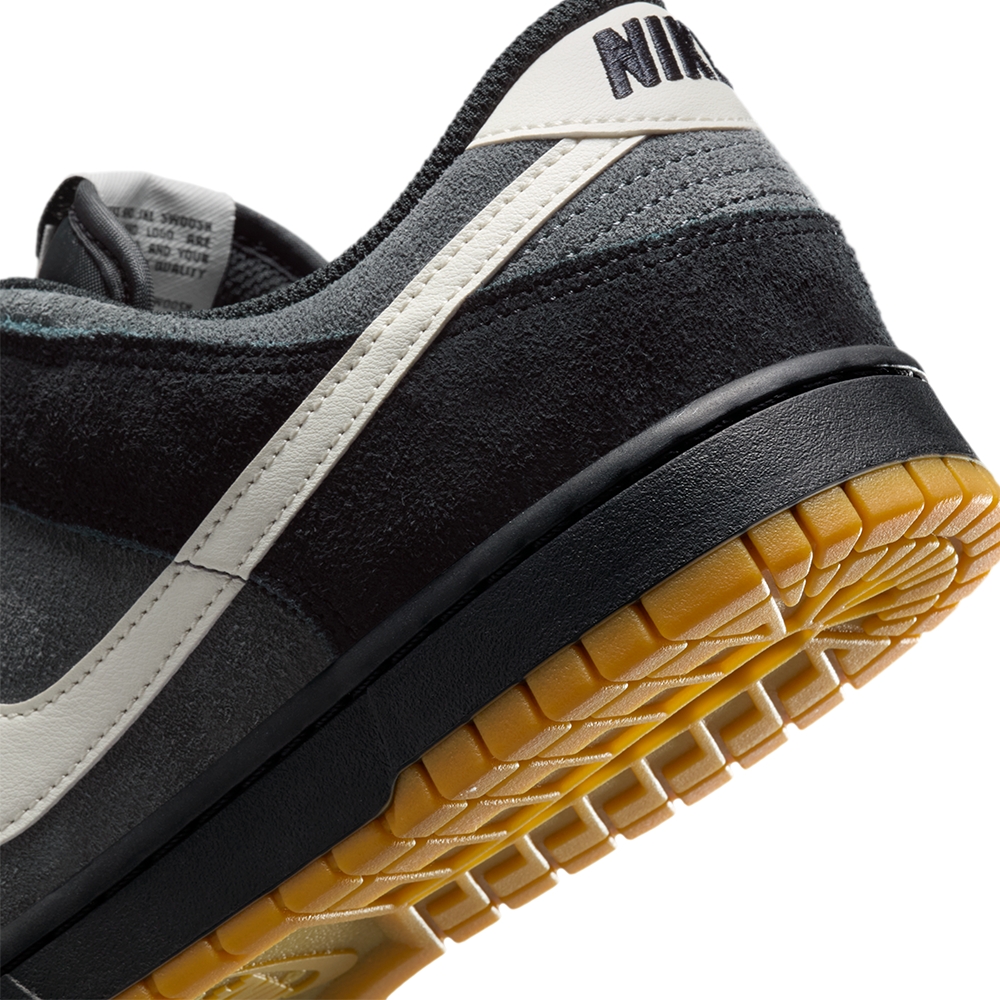 Nike Dunk Low SE 'Black Anthracite Gum' HQ1931-001