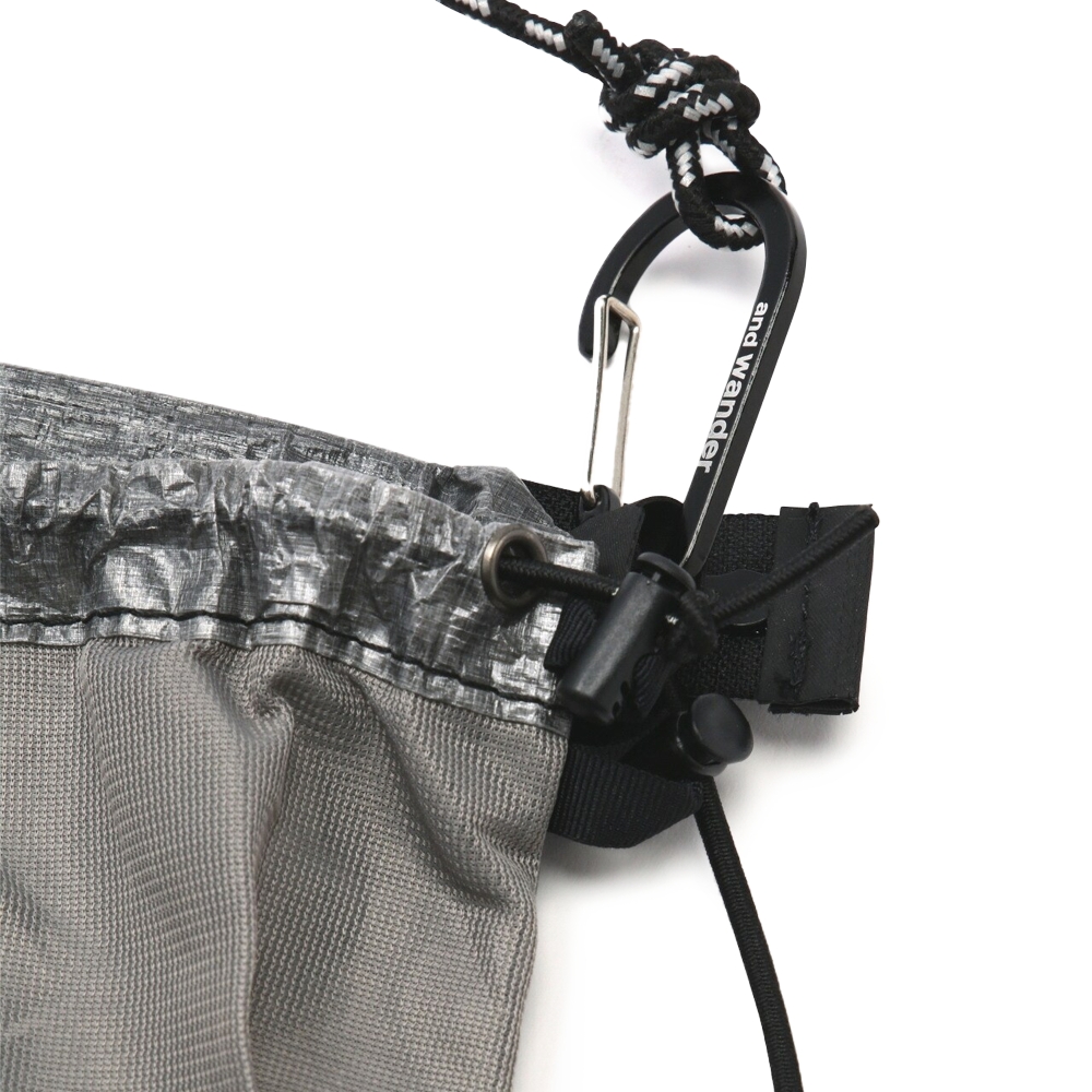 And Wander Dyneema Sacoche Charcoal 5741975527-022