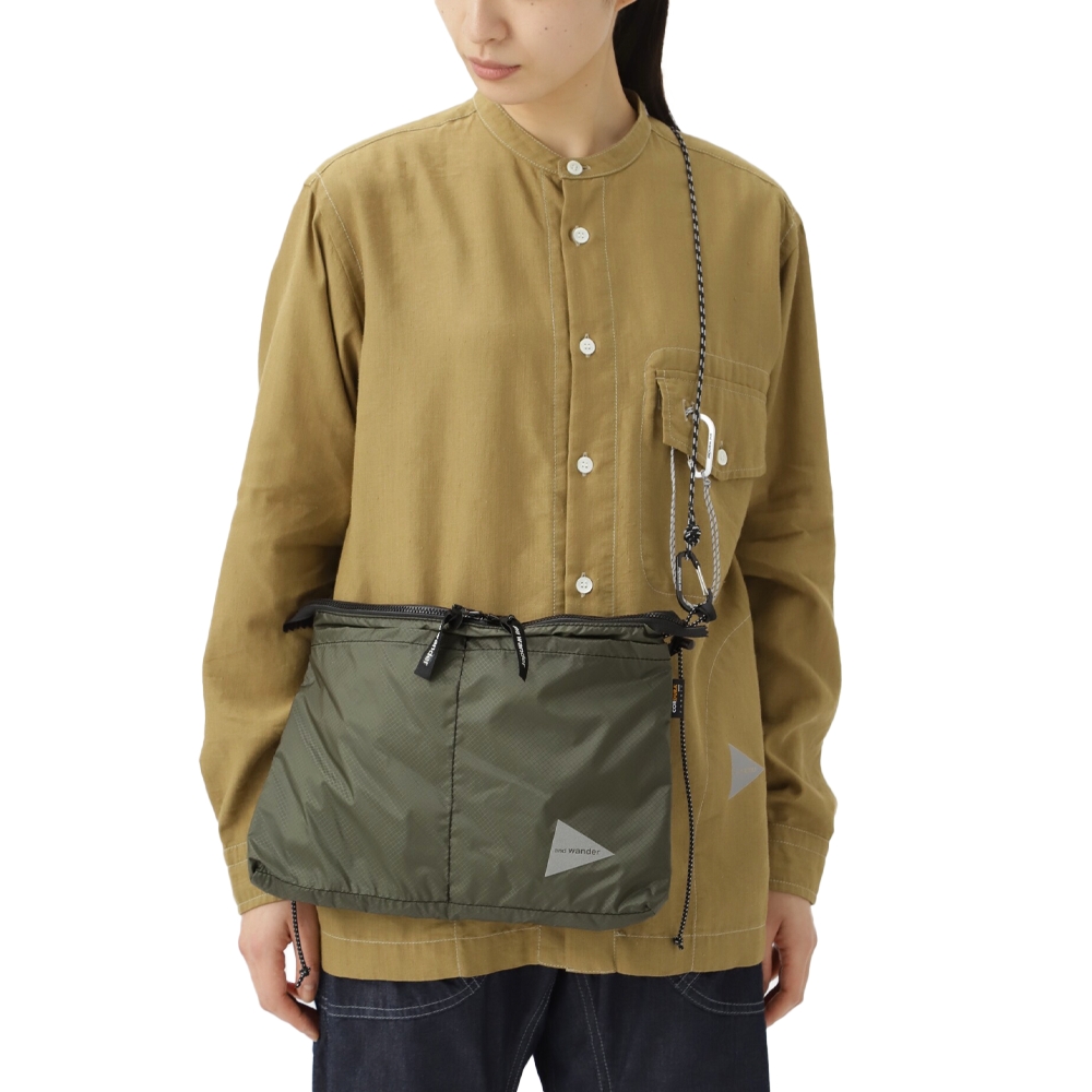 And Wander Sil Sacoche Khaki 5741175404-180