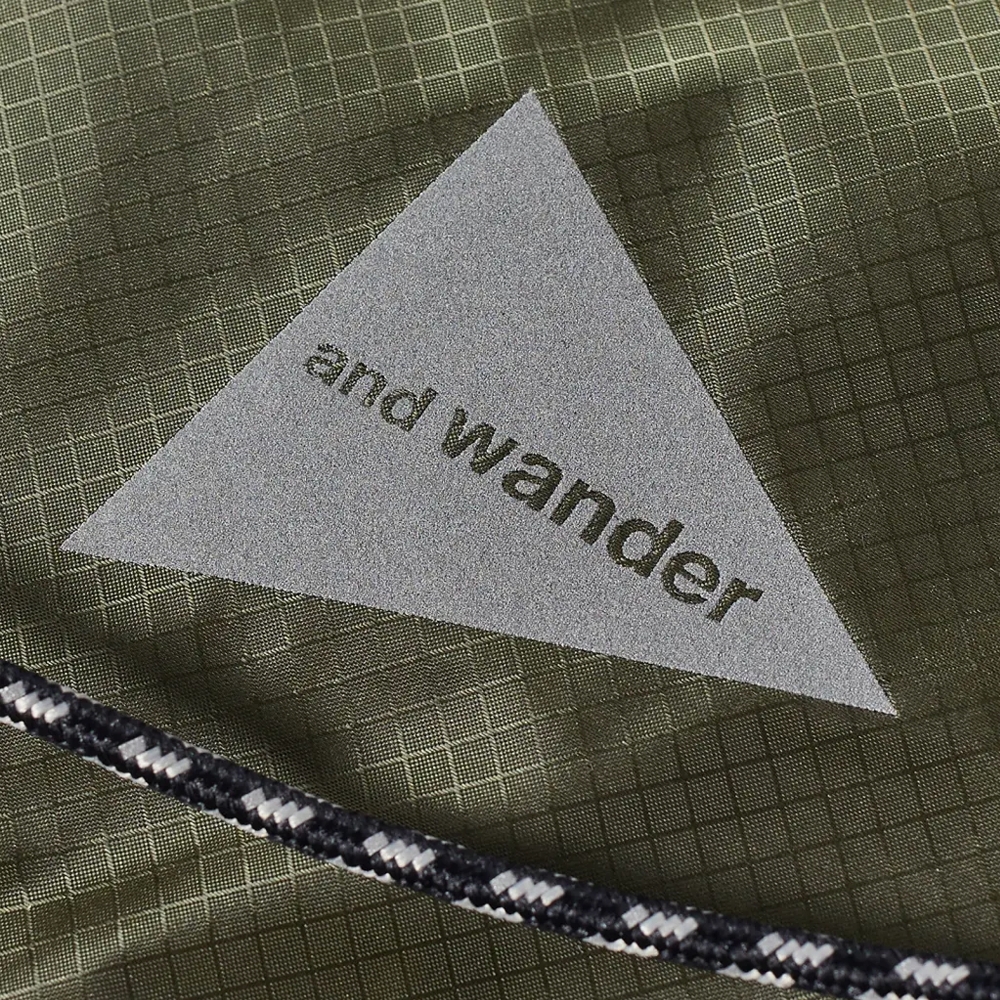 And Wander Sil Sacoche Khaki 5741175404-180